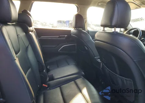 2020 Kia Telluride Lx z USA, uszkodzony, nr VIN 5XYP2DHC7LG082368